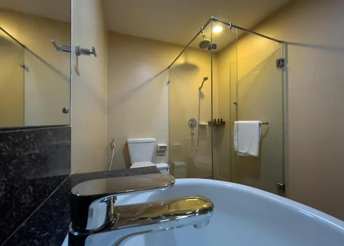 アパート 500m Bts L Large 84 Sqm L Pool And Gym L Sontana
