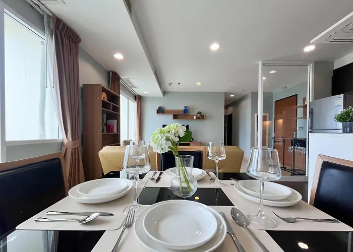 500m Bts L Large 84 Sqm L Pool And Gym L Sontana